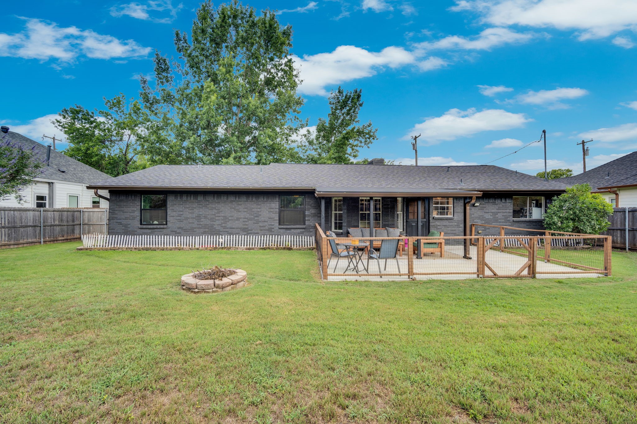 605 W 3rd Street Maypearl TX 76064