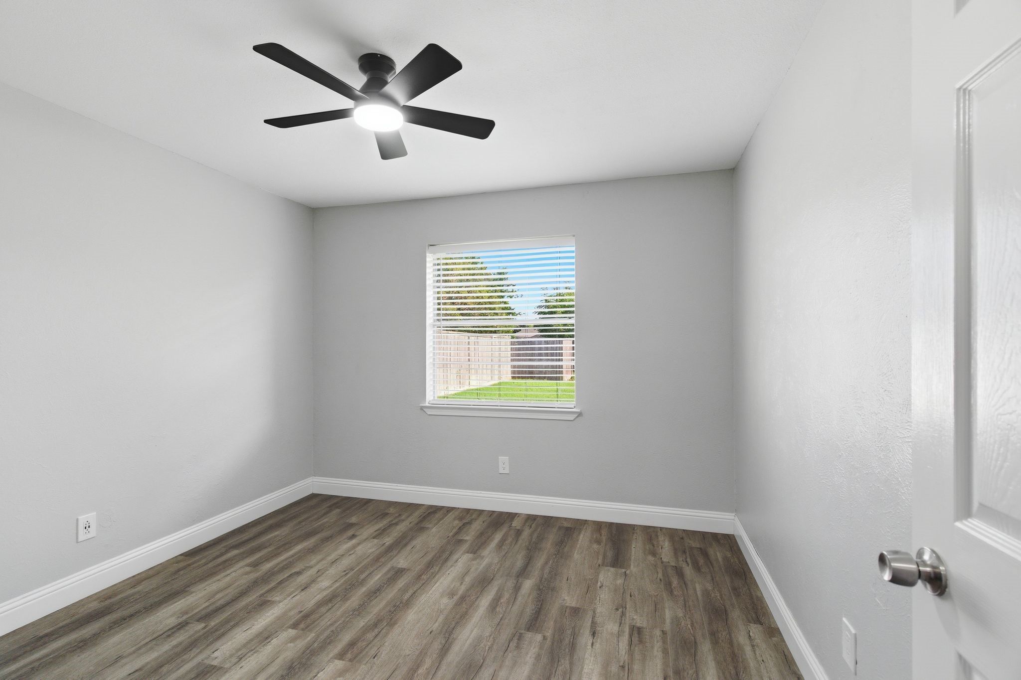 8516 Crestview Drive North Richland Hills TX 76182