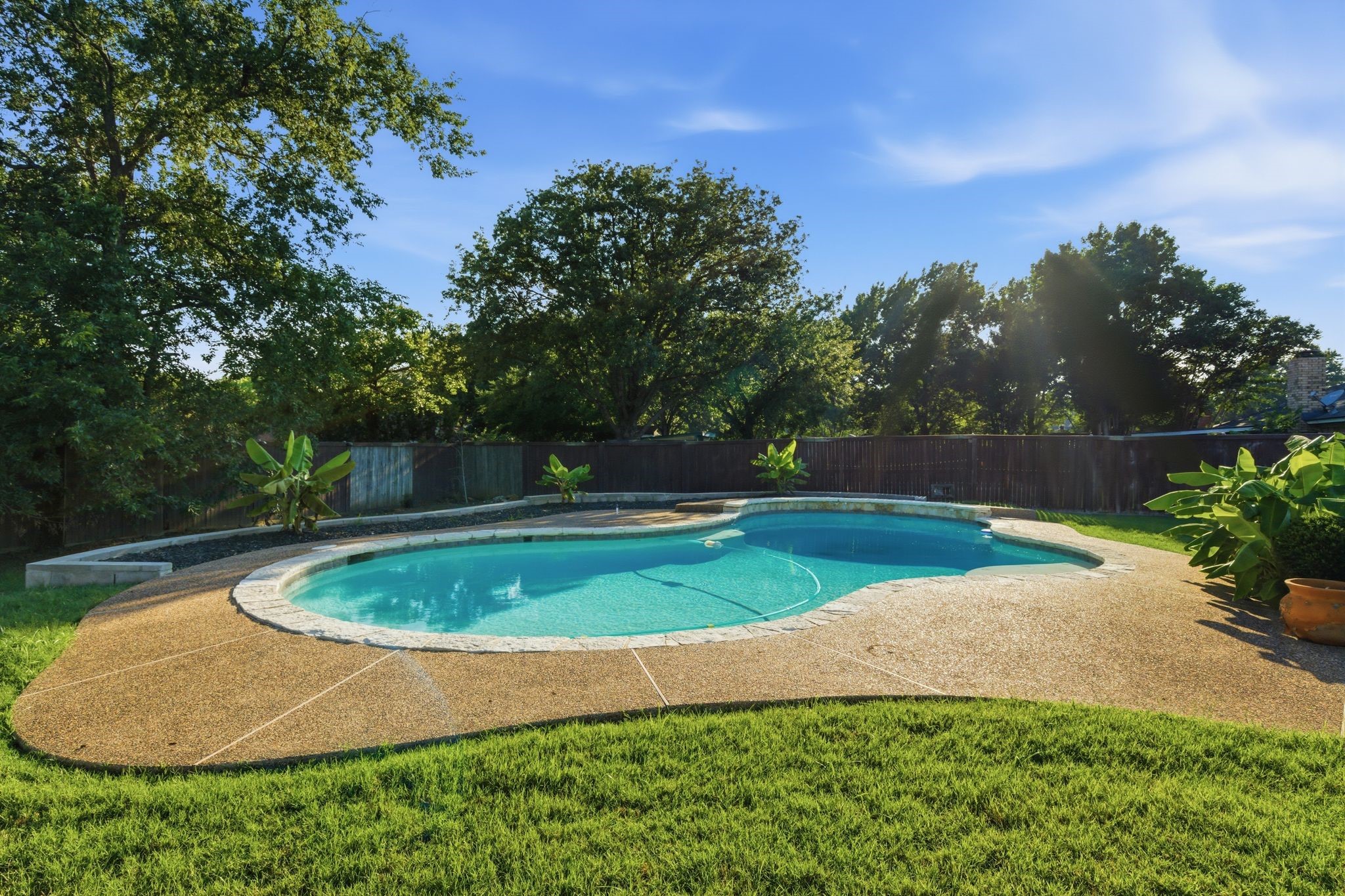 8516 Crestview Drive North Richland Hills TX 76182