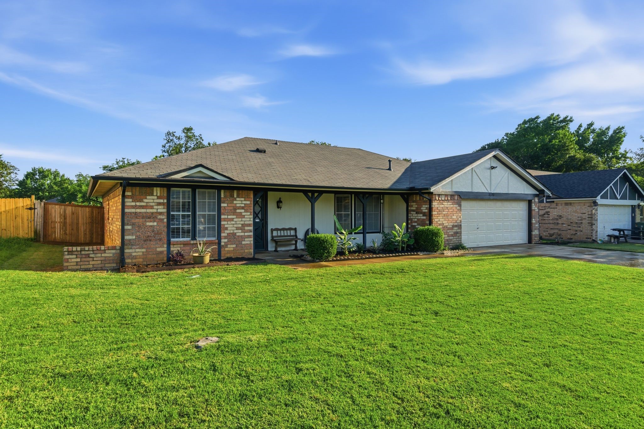 8516 Crestview Drive North Richland Hills TX 76182