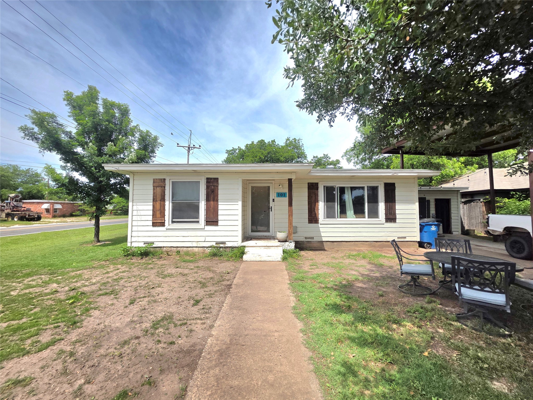 101 Mel Street Winters TX 79567