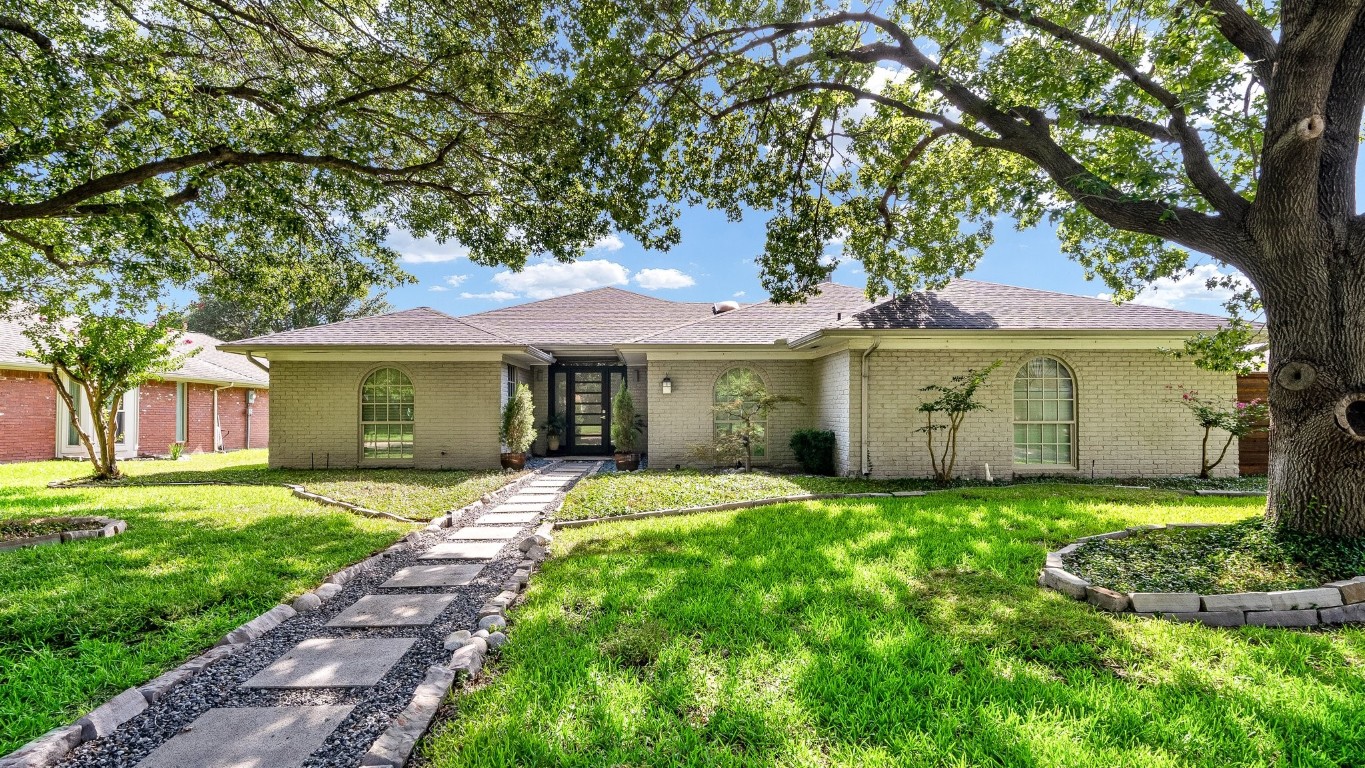 16939 Old Pond Drive Dallas TX 75248