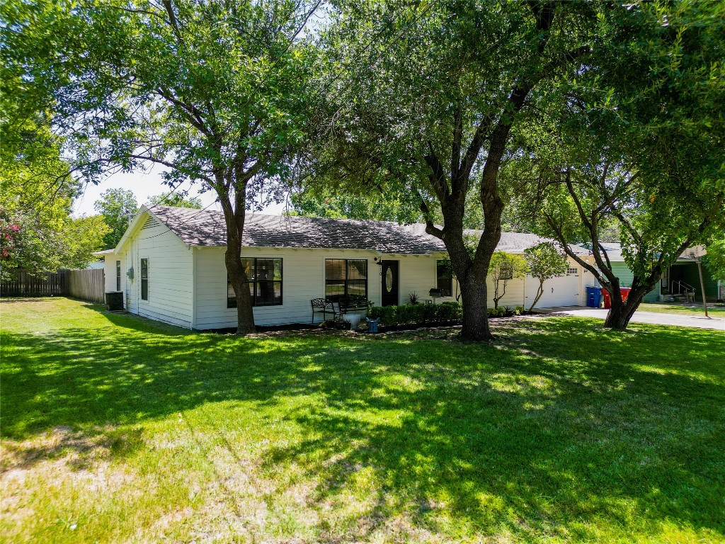 310 N Hamilton Street Farmersville TX 75442