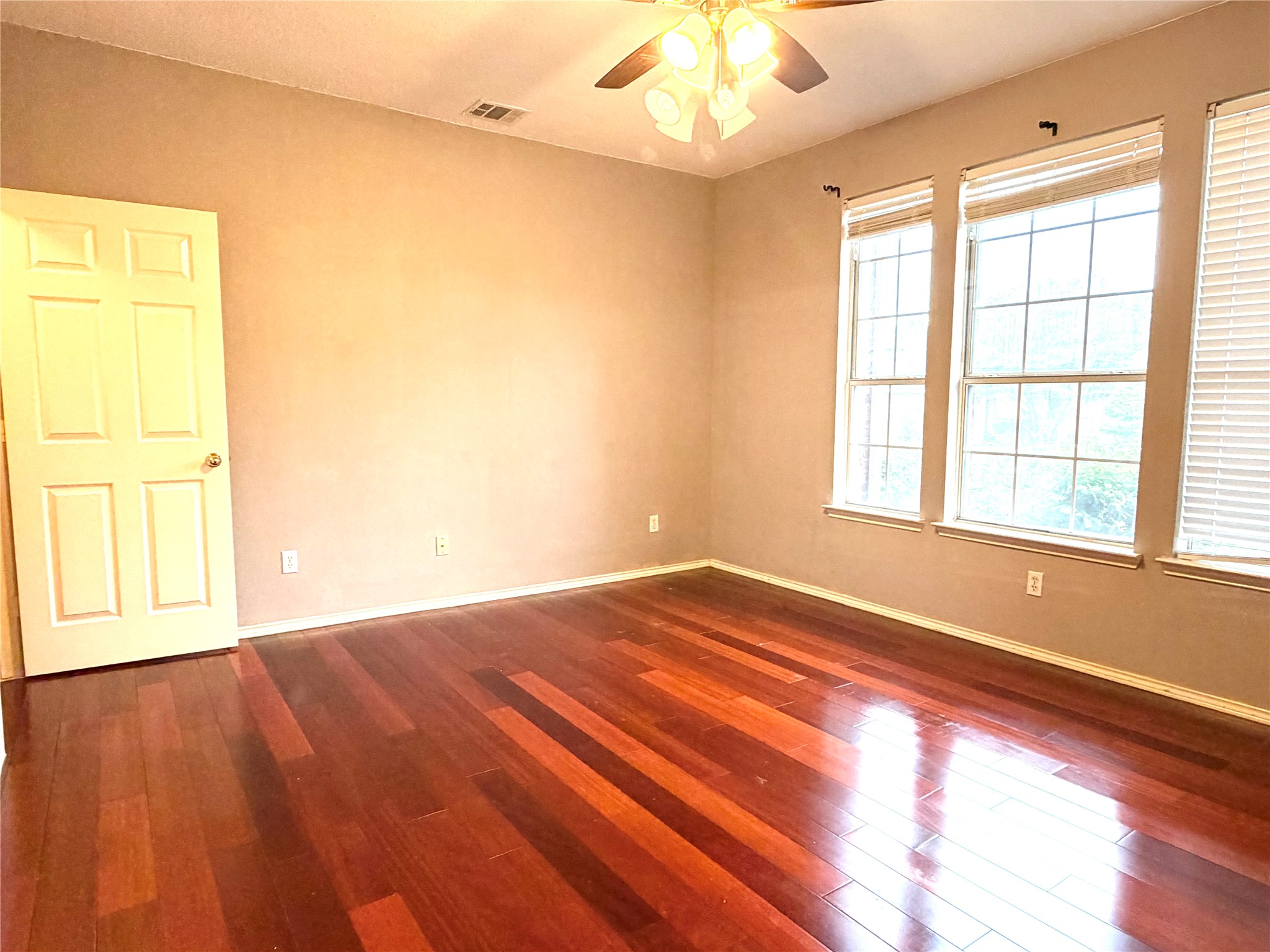1618 Arbor Creek Drive Garland TX 75040