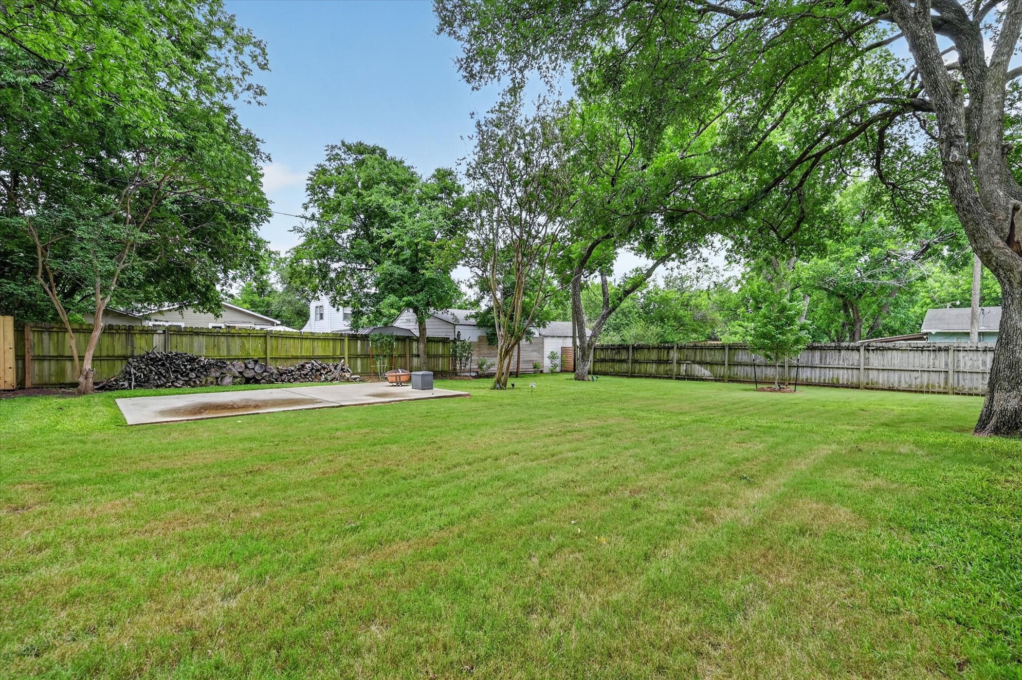 1005 W Chambers Street Cleburne TX 76033