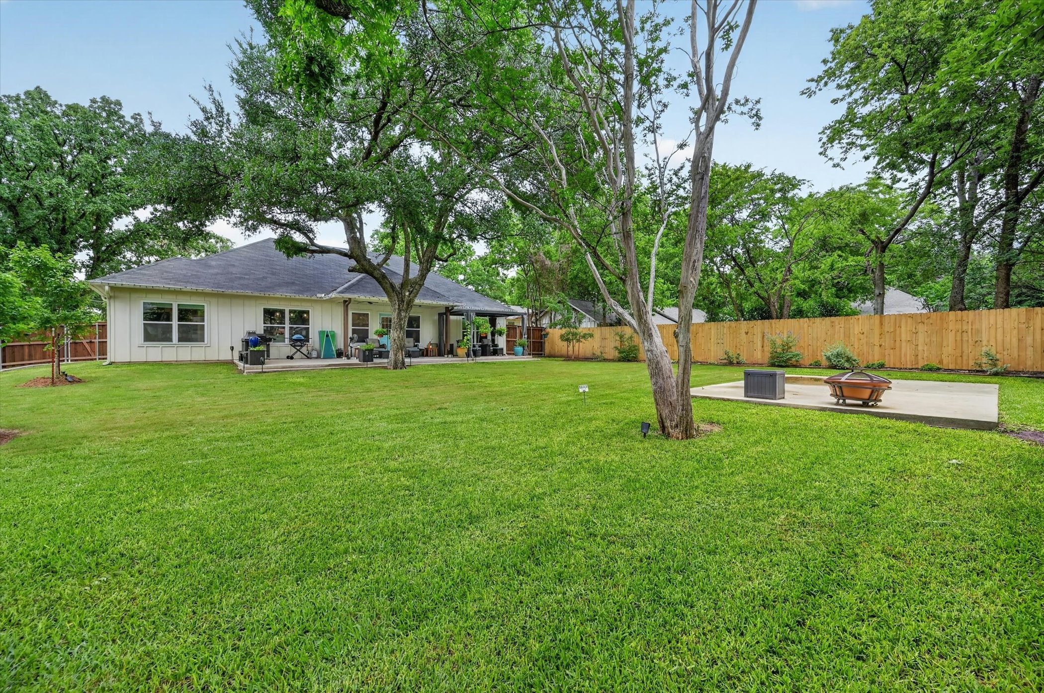 1005 W Chambers Street Cleburne TX 76033