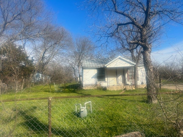 1310 N Rusk Street Weatherford TX 76086