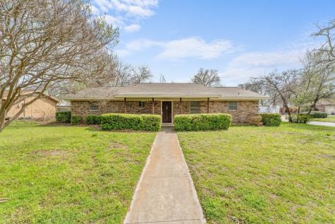 1490 W Park Street Stephenville TX 76401