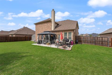 5002 Crawfish Lane Garland TX 75043