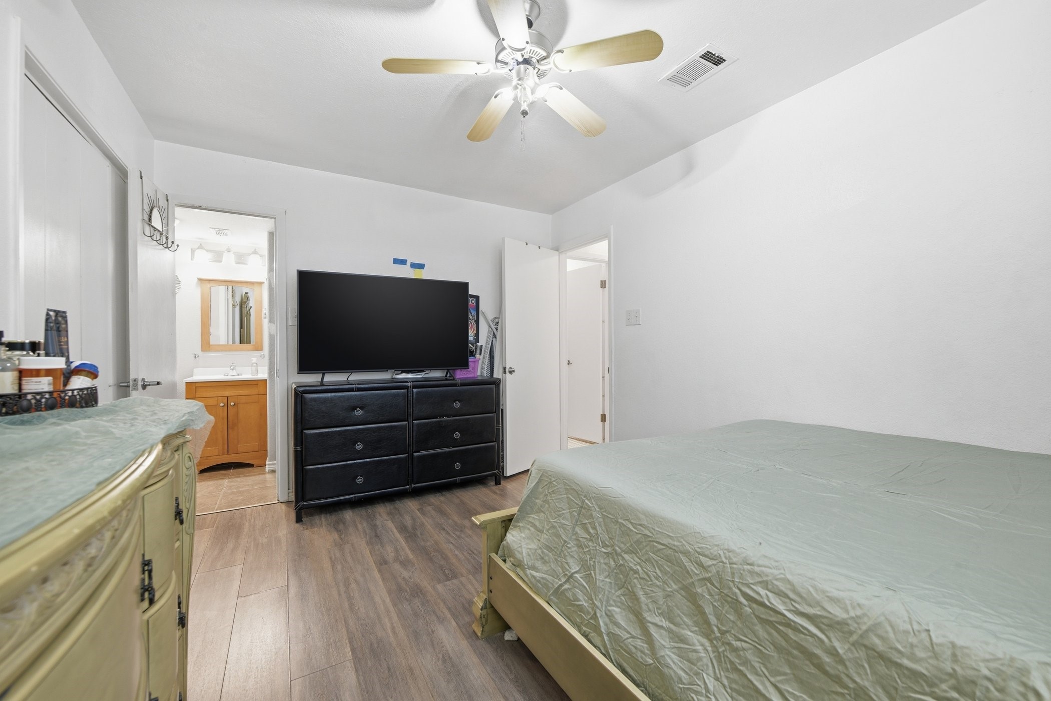 2910 Sun Valley Street Irving TX 75062