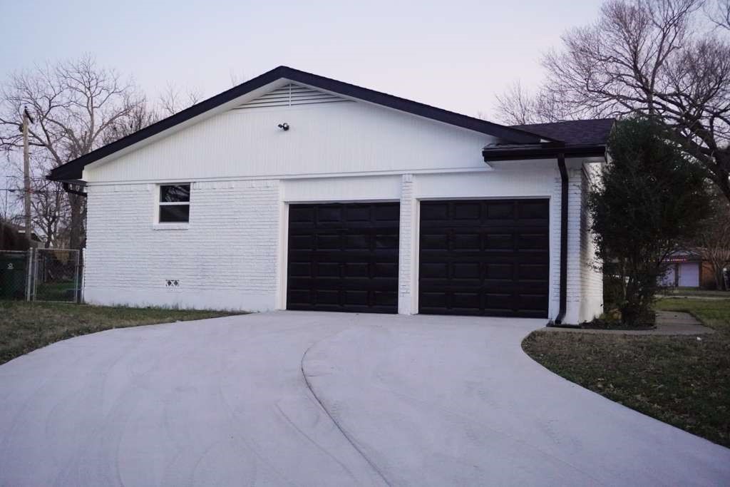 1112 Karla Drive Hurst TX 76053