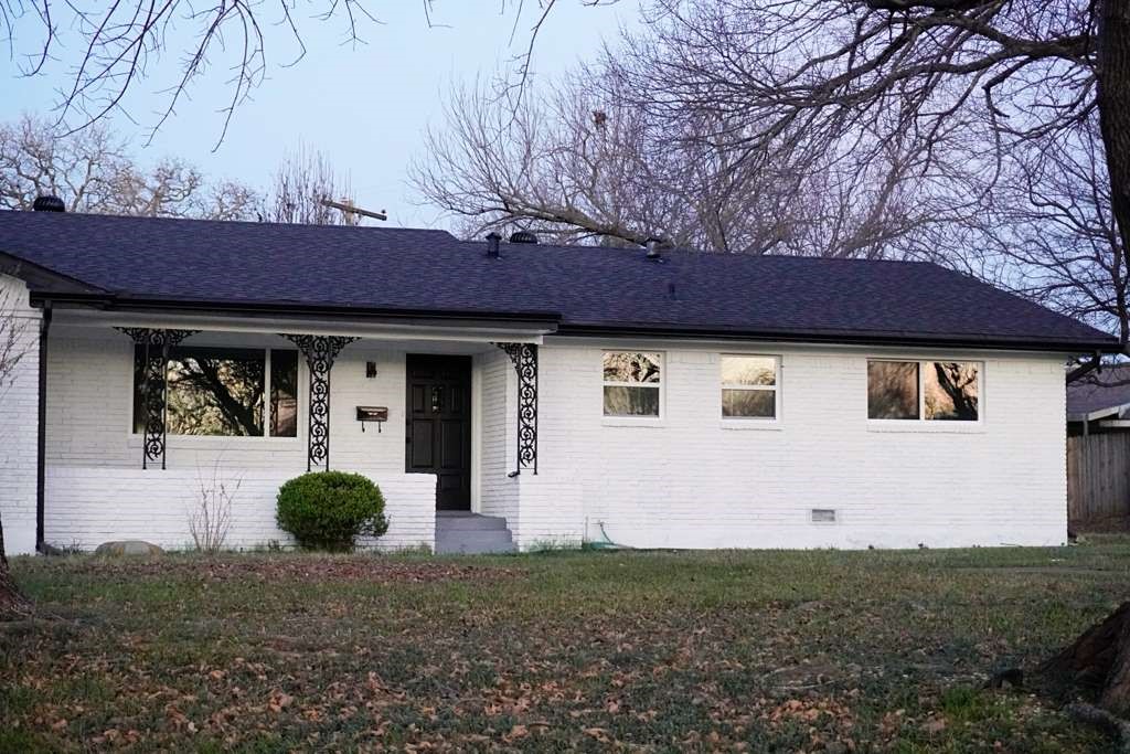 1112 Karla Drive Hurst TX 76053