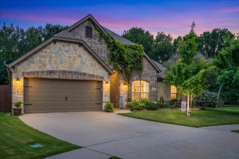 1029 Whitetail Court Joshua TX 76058