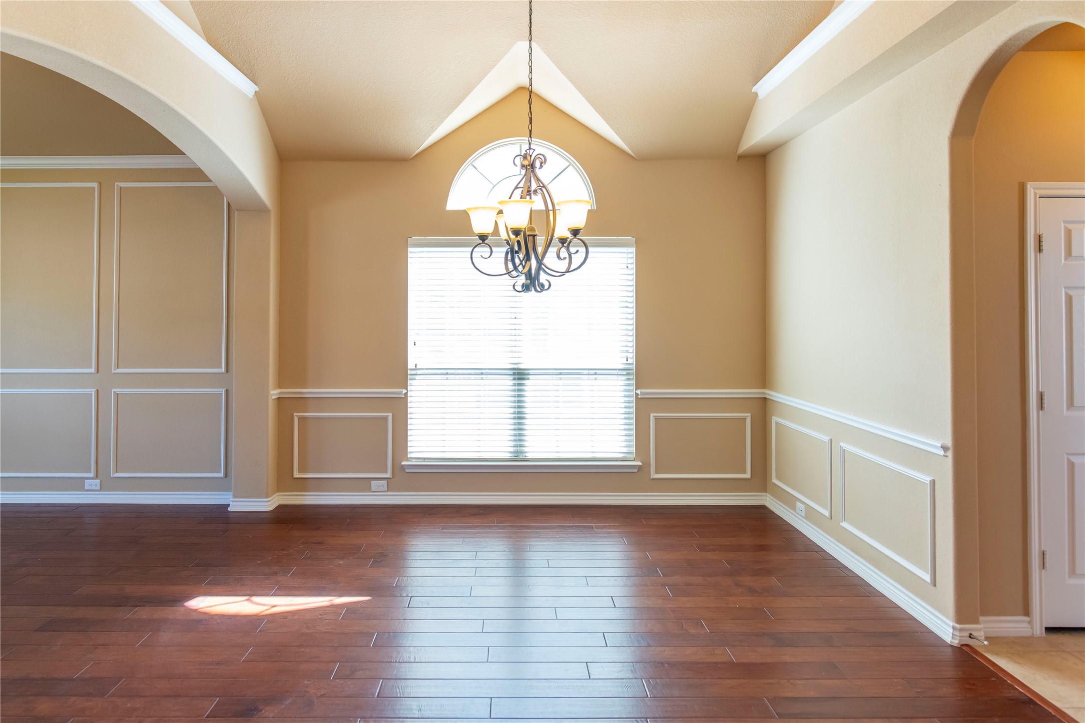 1013 Shearwater Lane Garland TX 75043