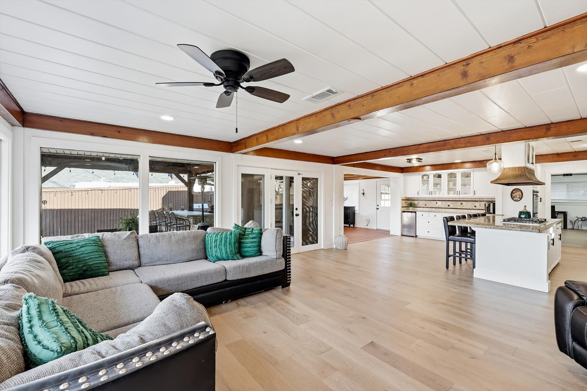 6 Horseshoe Drive Highland Village TX 75077