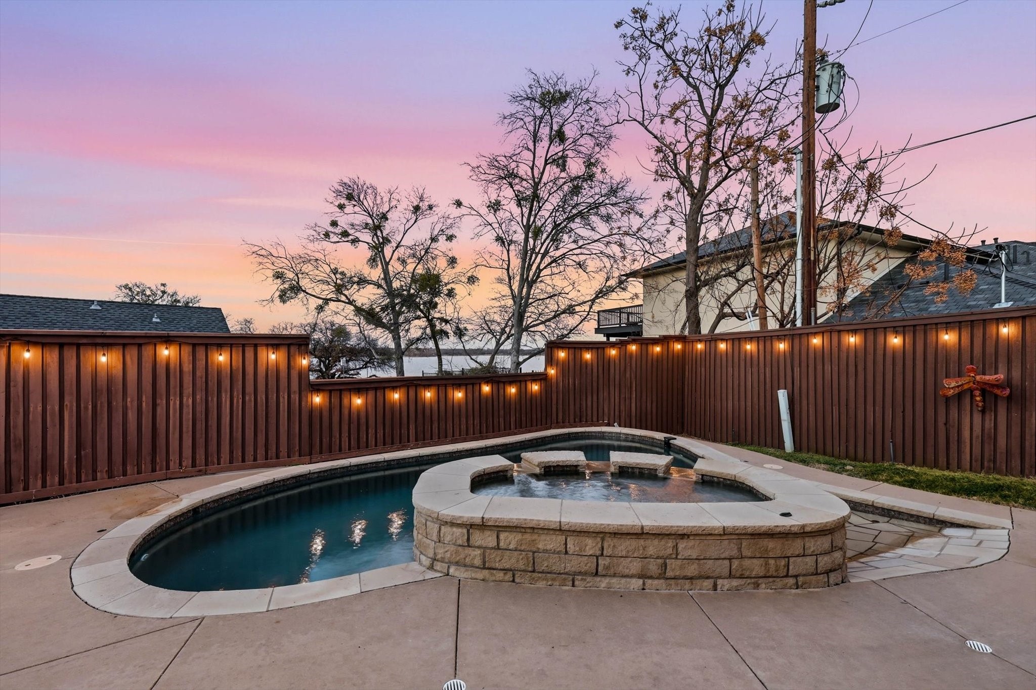 6 Horseshoe Drive Highland Village TX 75077