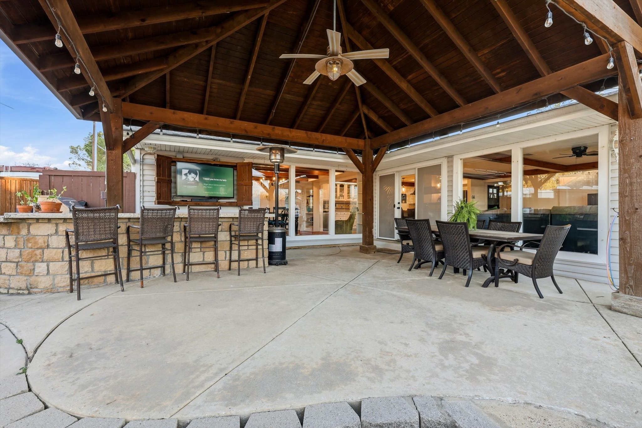 6 Horseshoe Drive Highland Village TX 75077