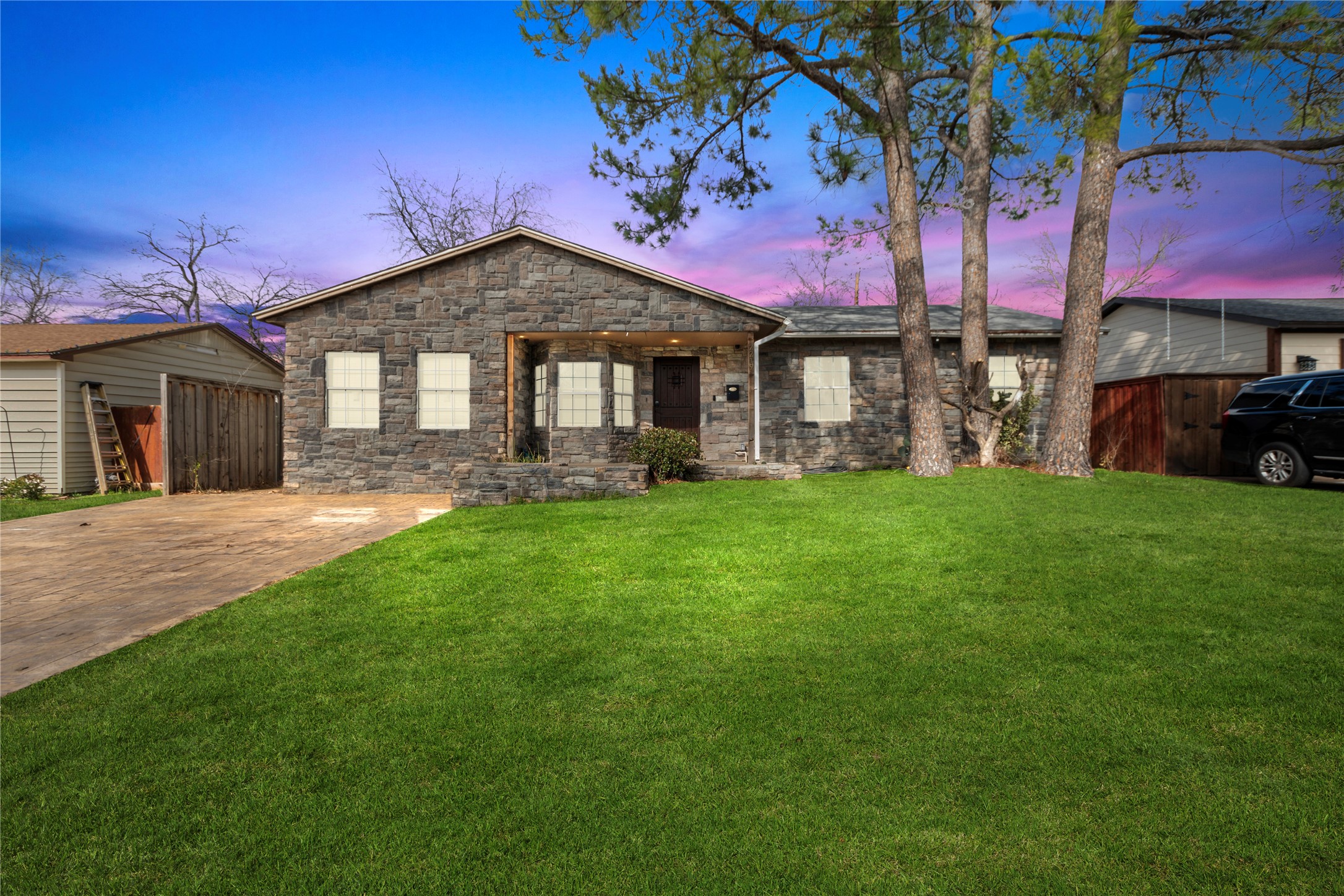 2219 Cunningham Street Irving TX 75062