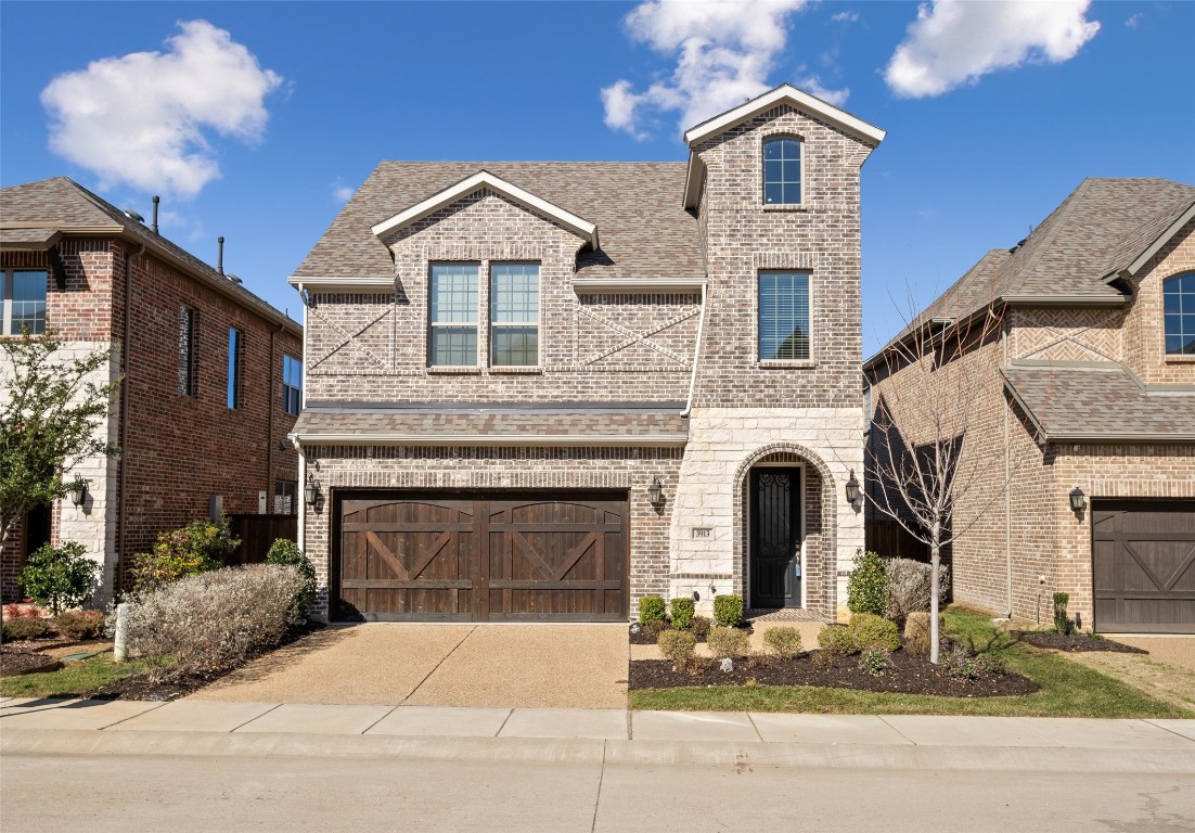 3913 N Brookridge Court Bedford TX 76021