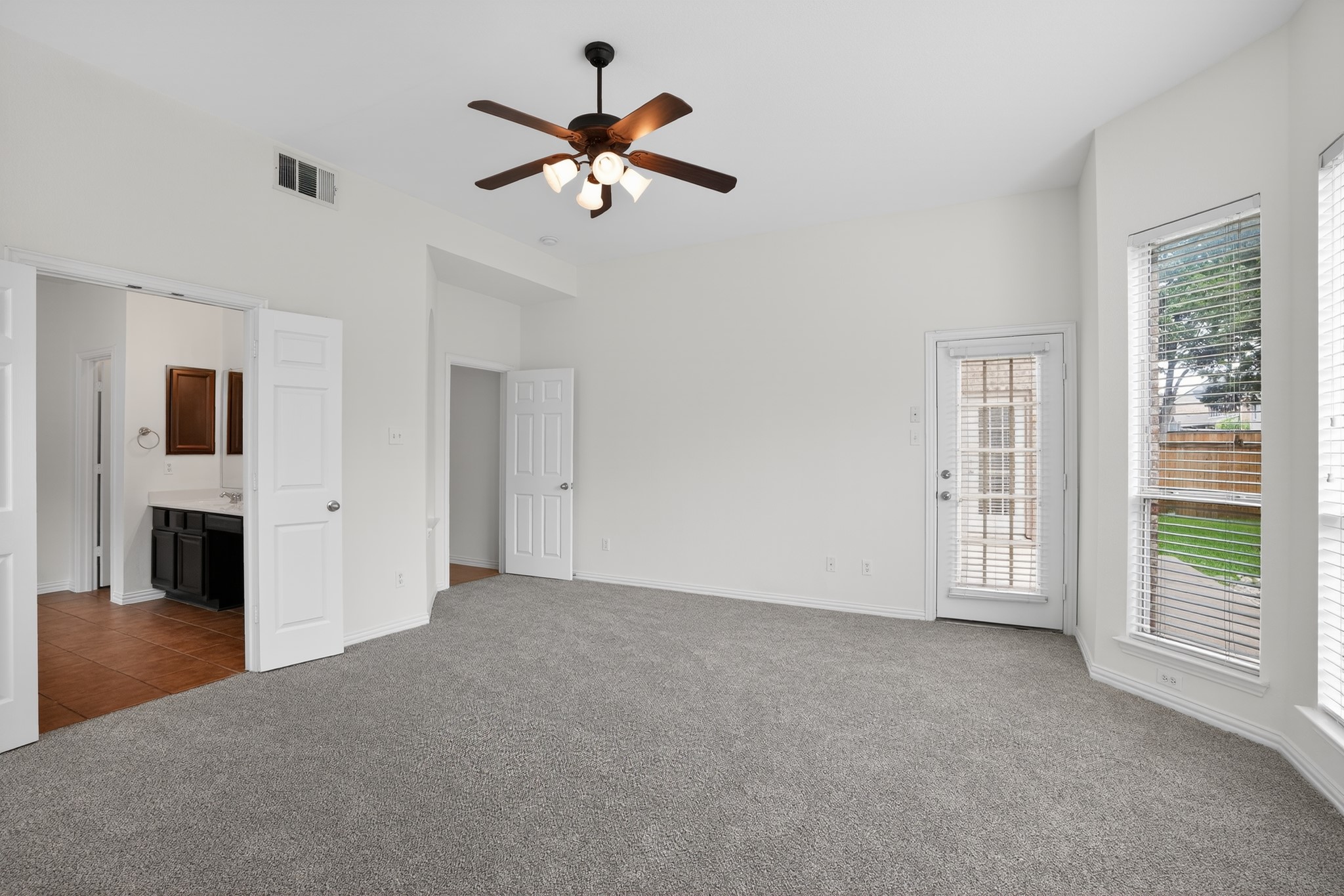 1426 Levee Lane Cedar Hill TX 75104