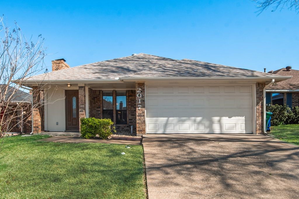 2017 Verlaine Drive Carrollton TX 75007