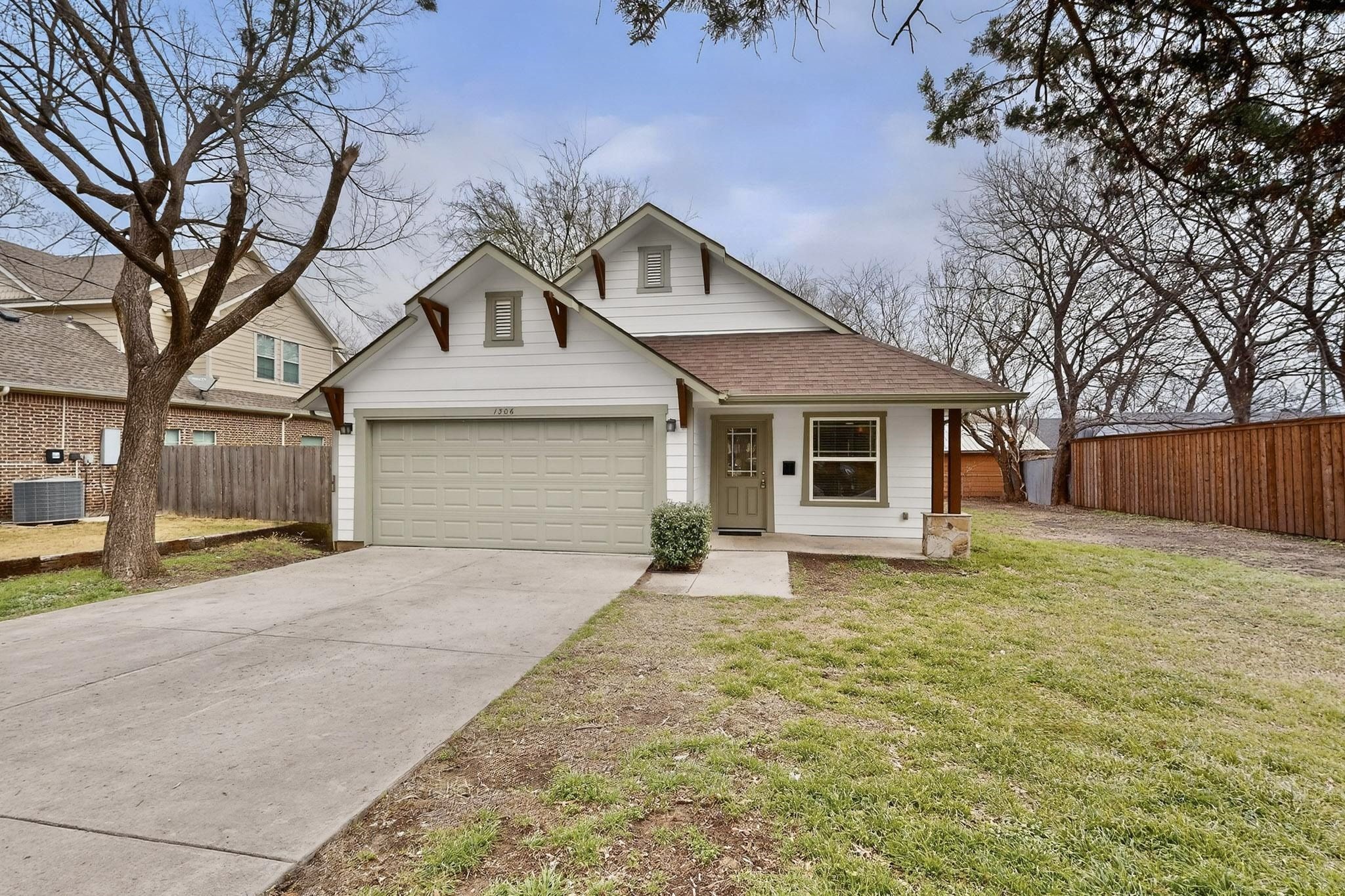 1306 Oak Street Mckinney TX 75069