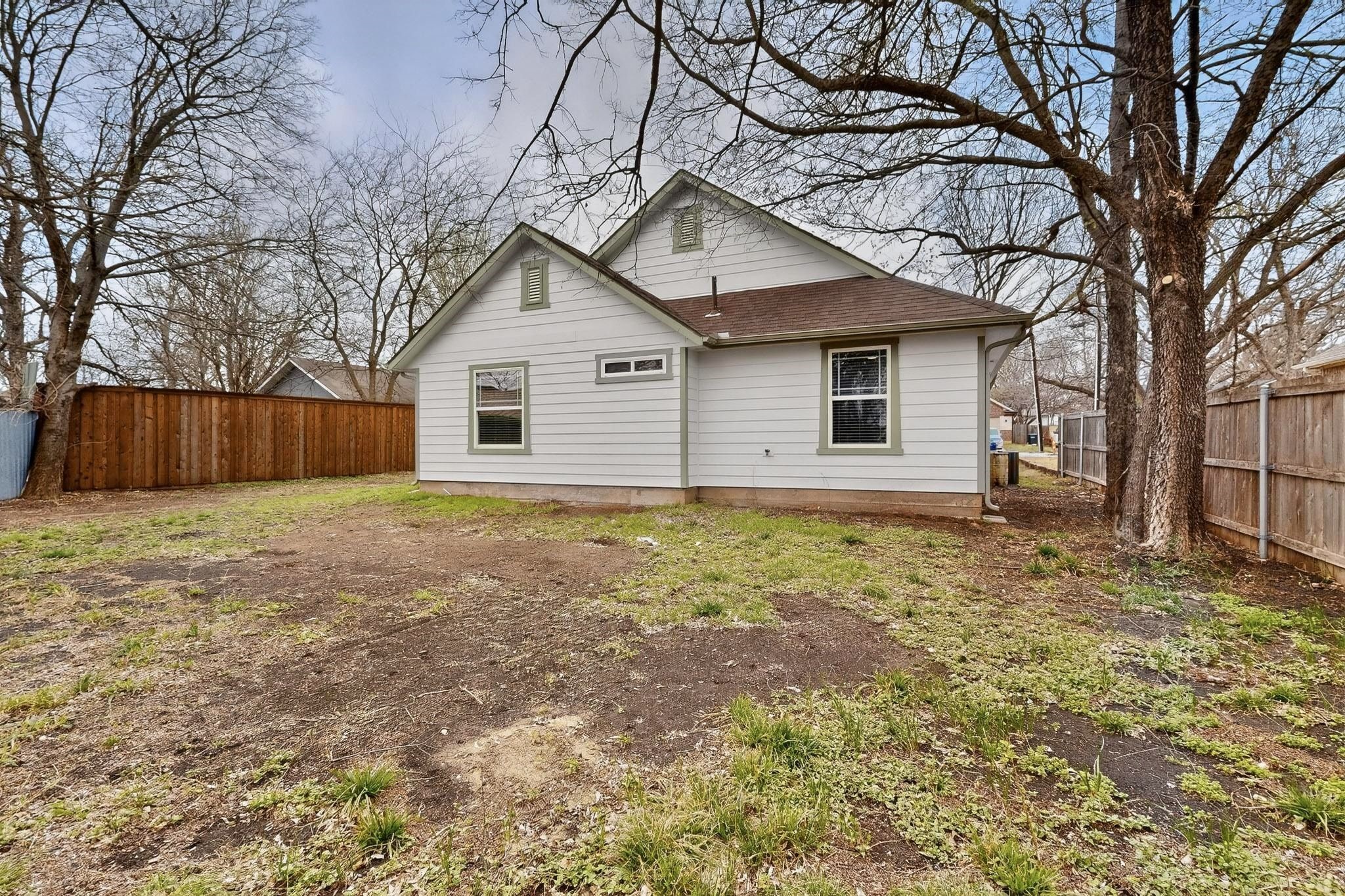 1306 Oak Street Mckinney TX 75069