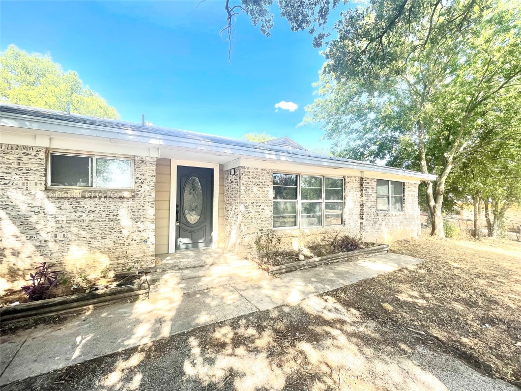 615 Valley Lane Weatherford TX 76085