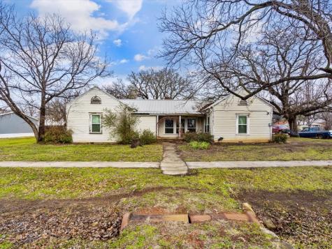 202 N Main Street Gordon TX 76453