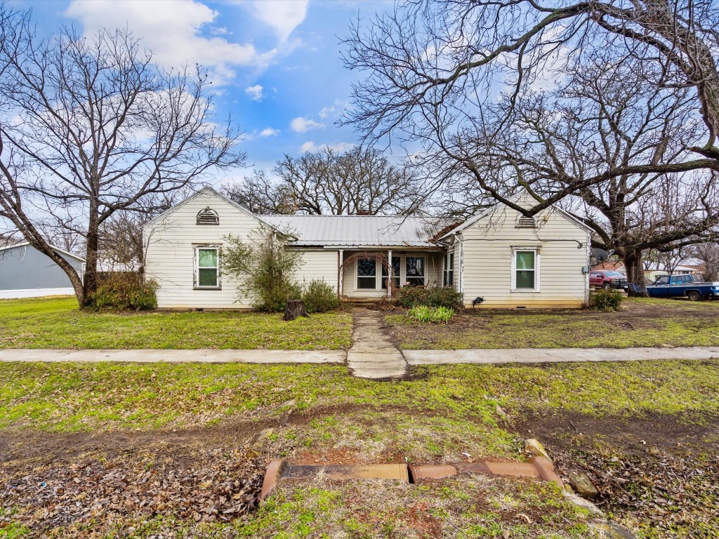 202 N Main Street Gordon TX 76453