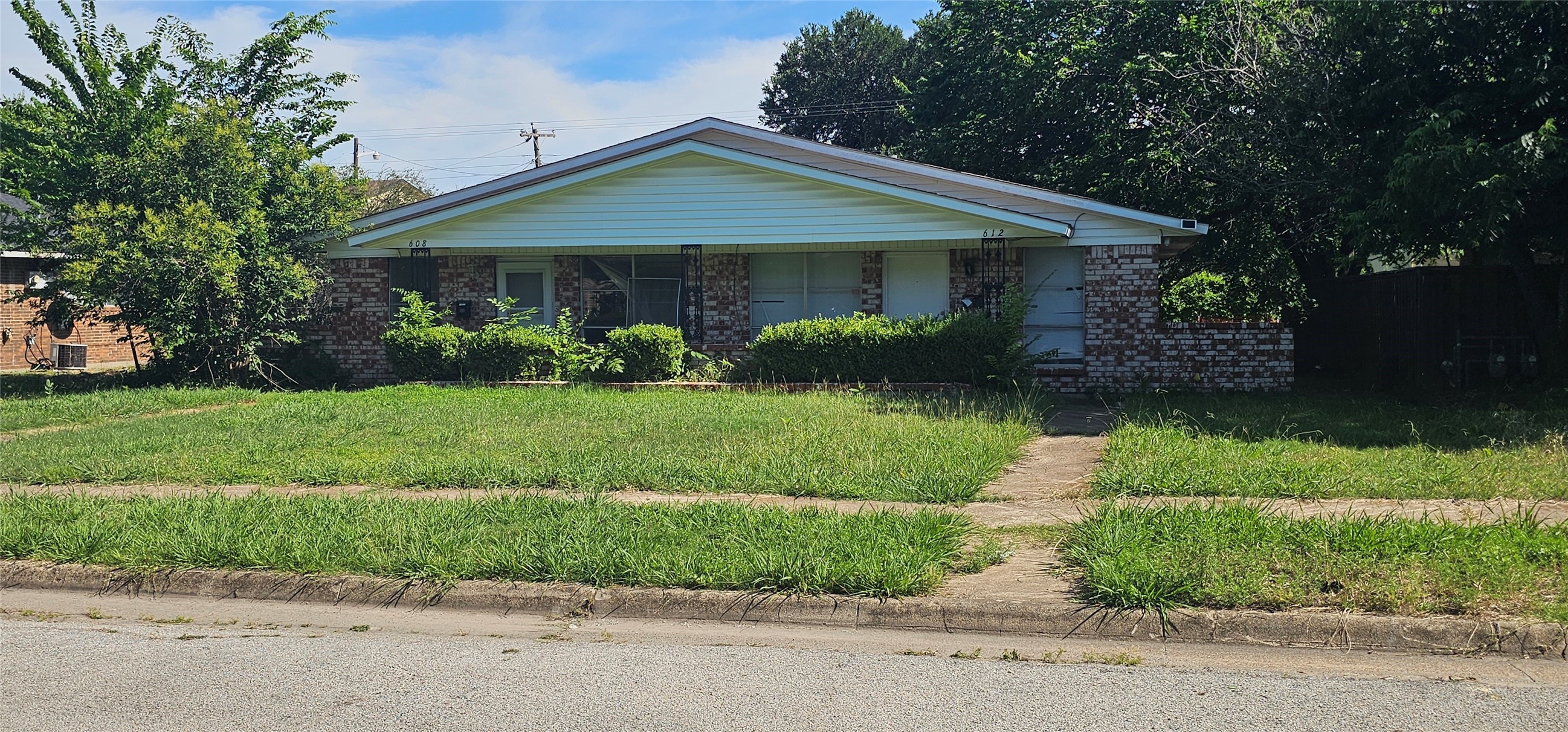 608 Arbor Lane Lancaster TX 75134