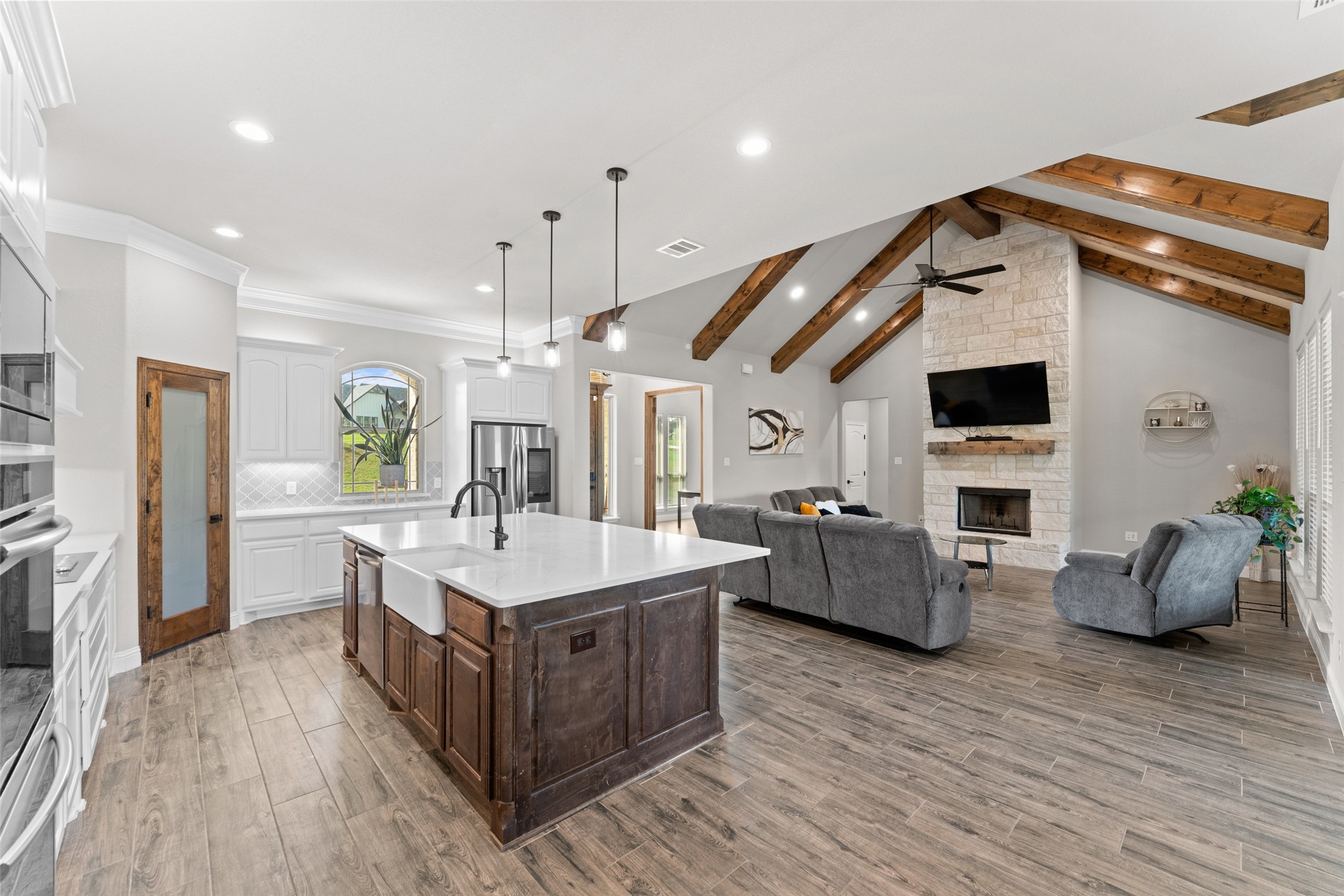 1055 Meadow Wood Terrace Azle TX 76020