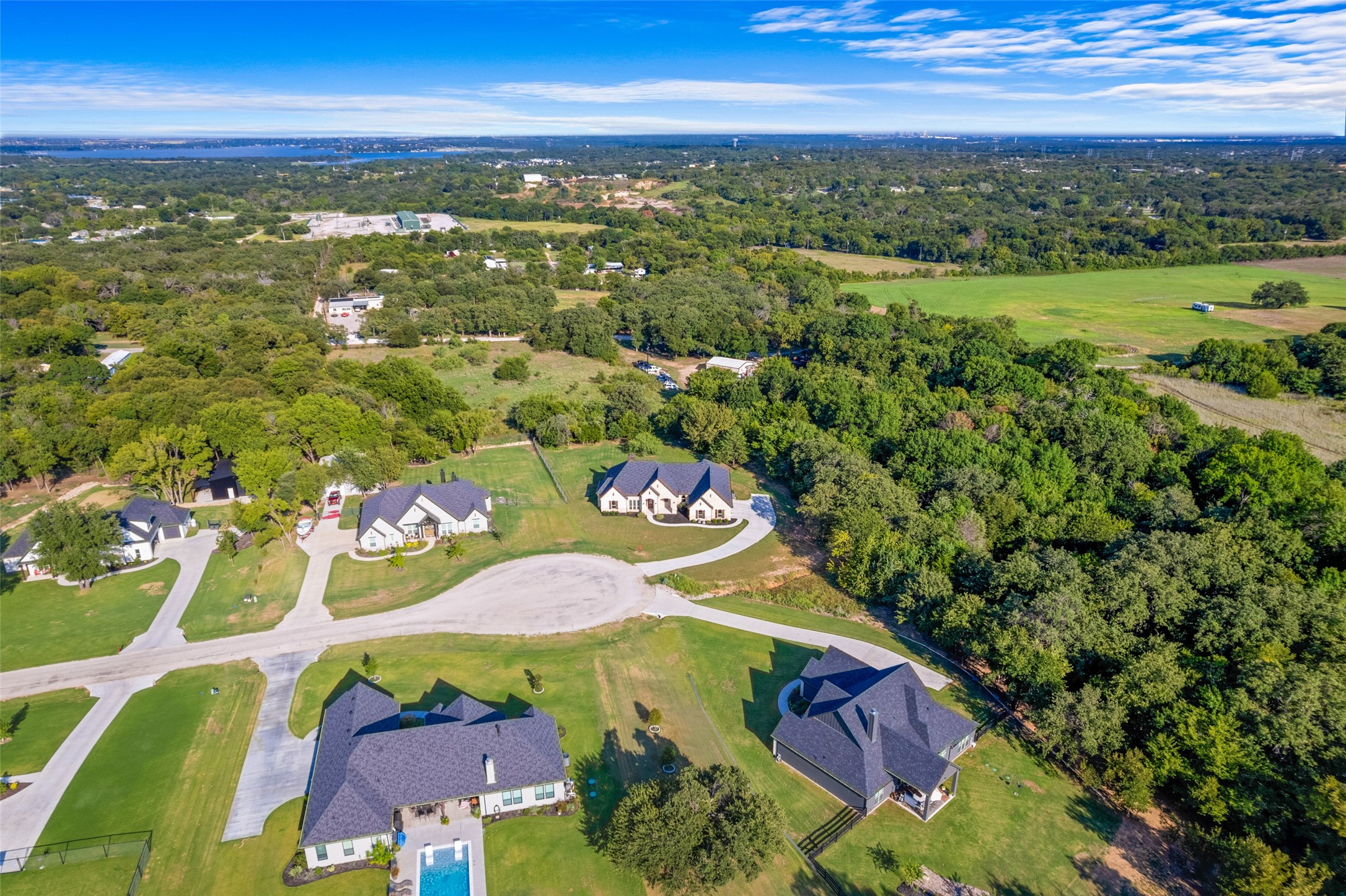 1055 Meadow Wood Terrace Azle TX 76020