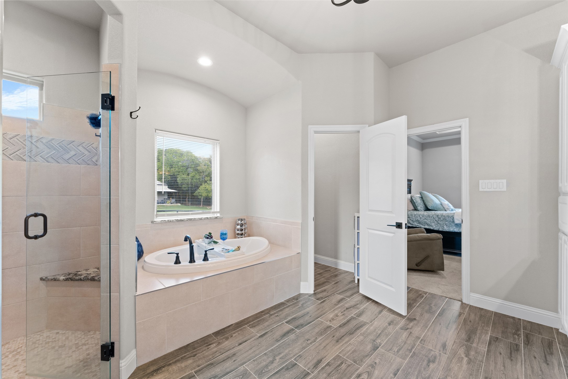 1055 Meadow Wood Terrace Azle TX 76020