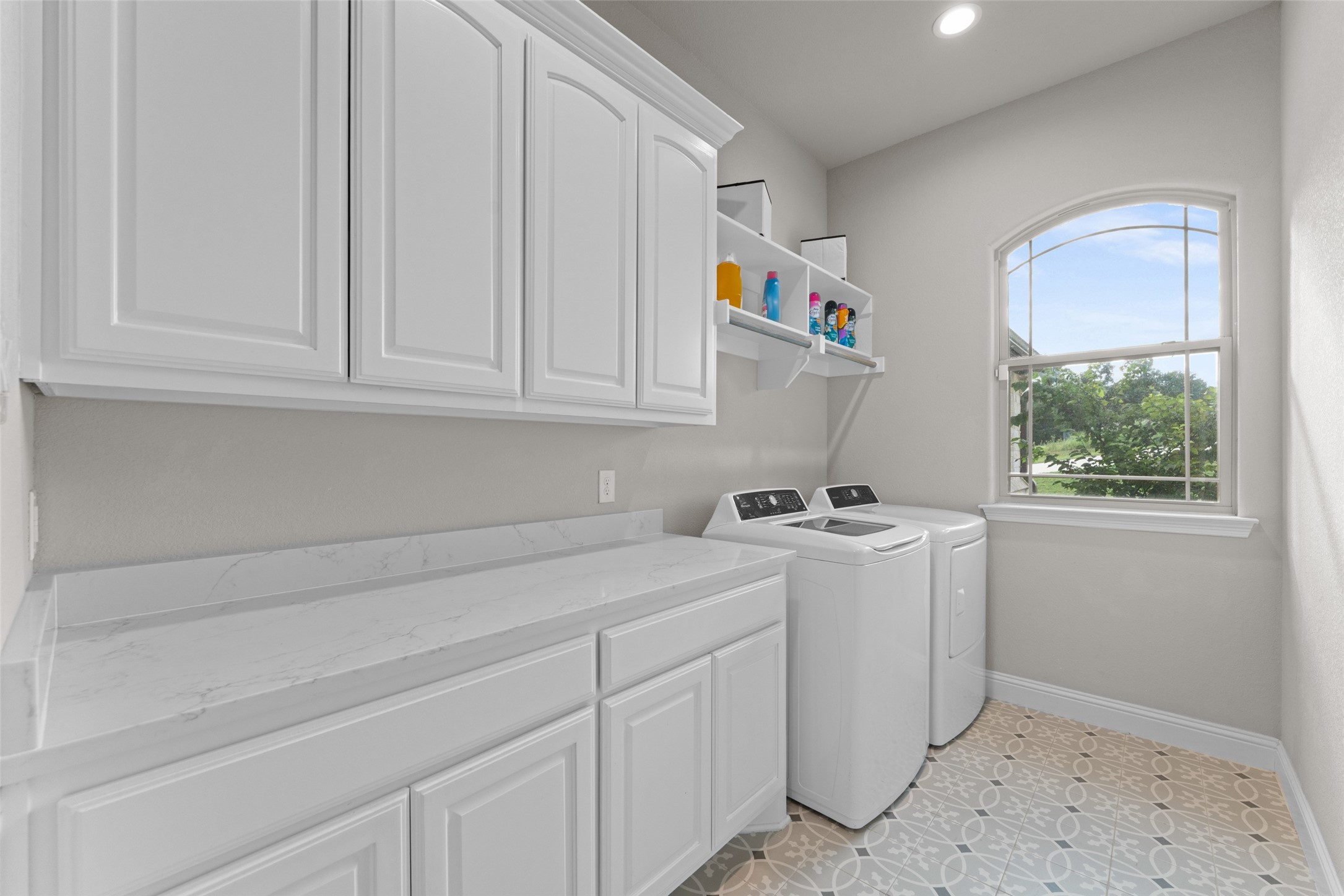 1055 Meadow Wood Terrace Azle TX 76020