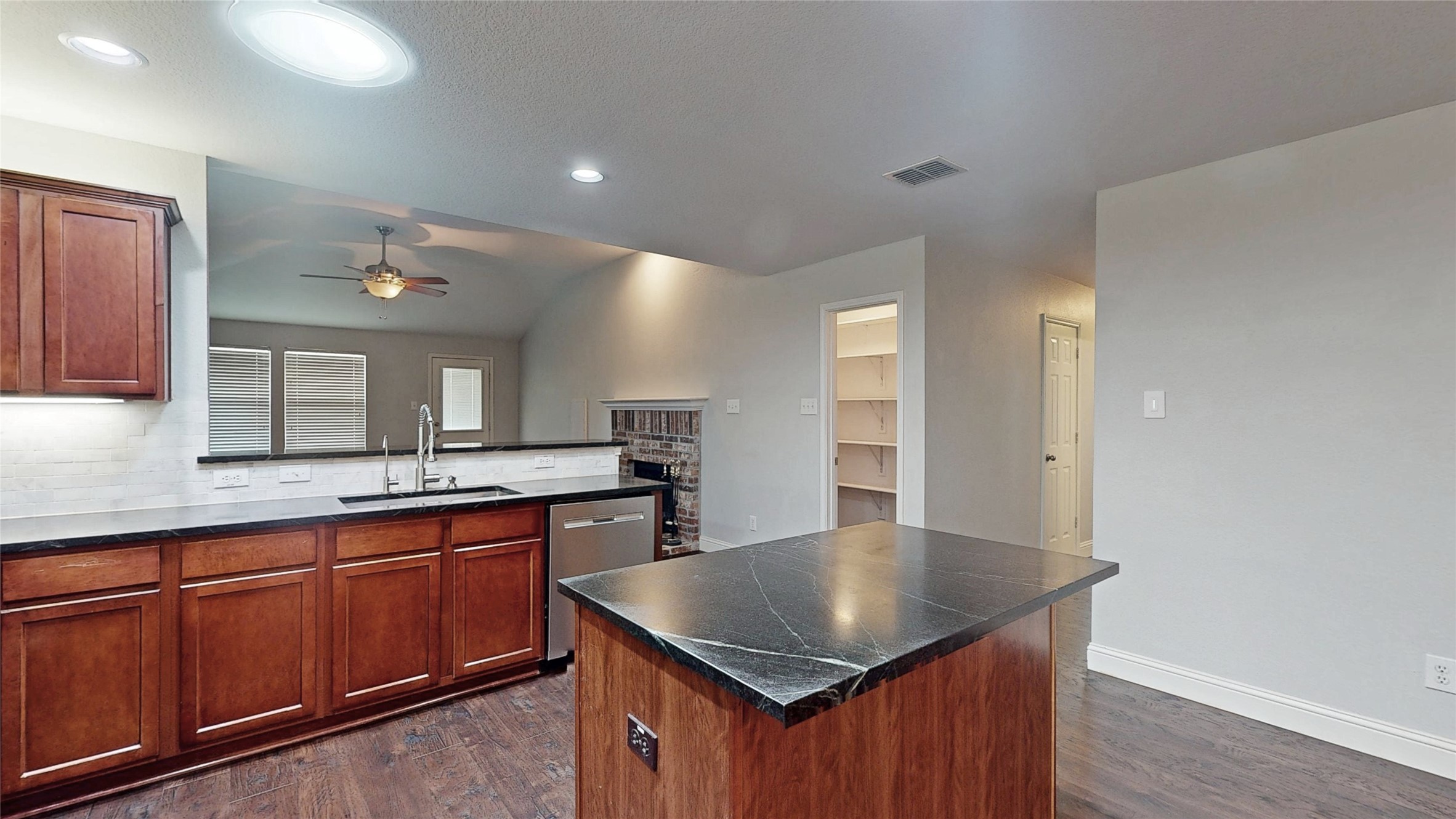 1401 Oak Hollow Lane Anna TX 75409