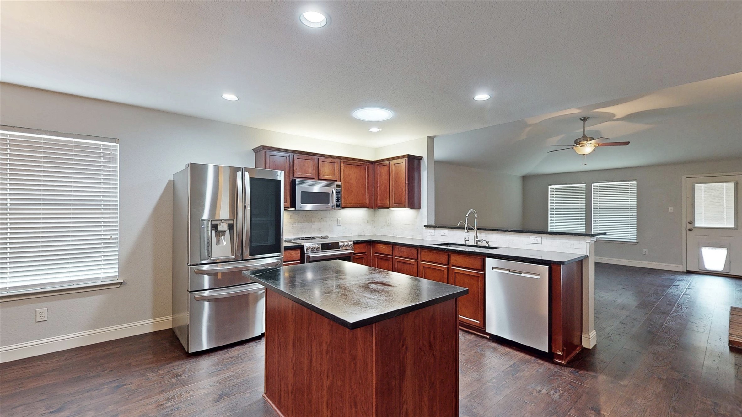 1401 Oak Hollow Lane Anna TX 75409
