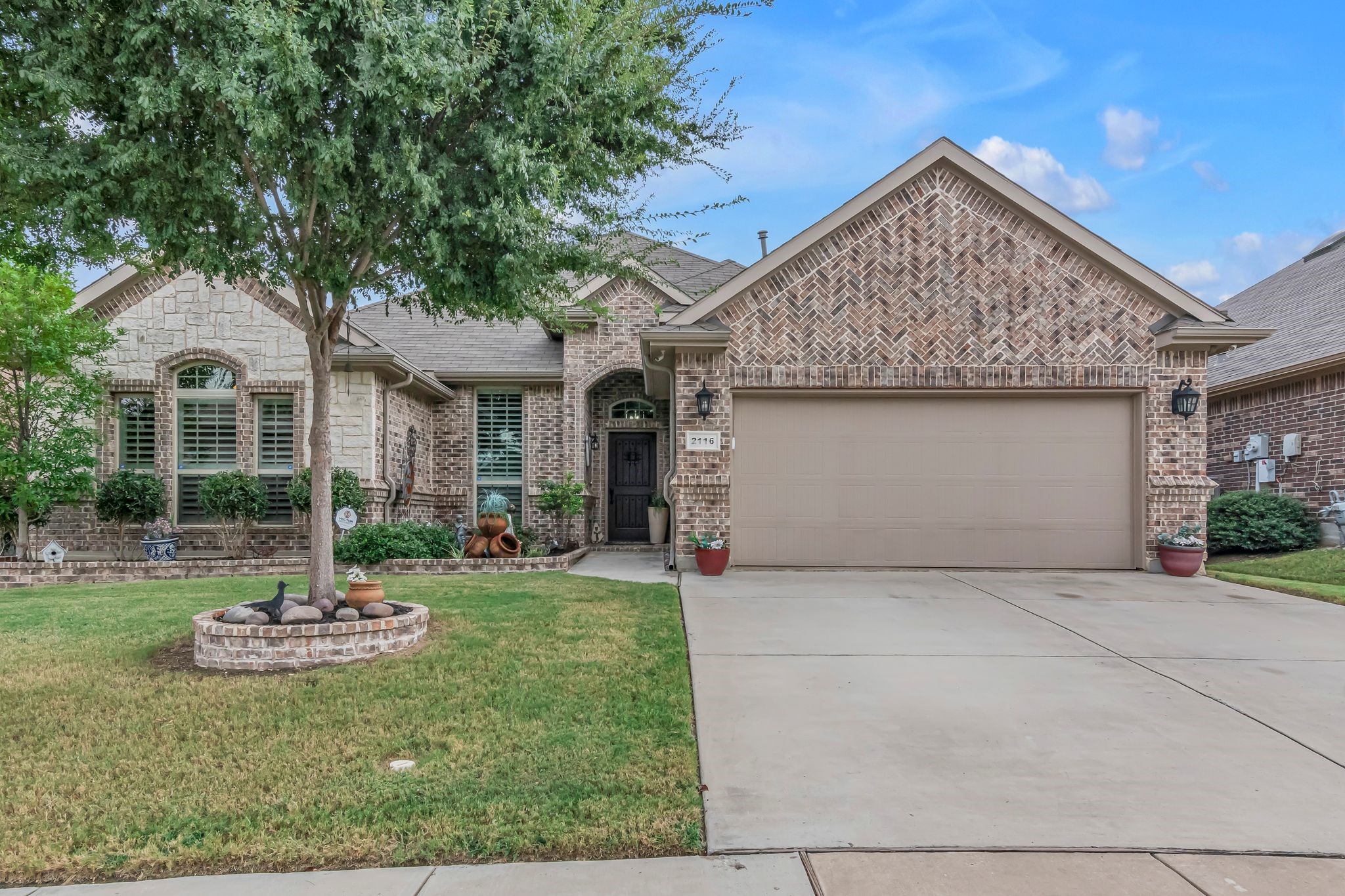 2116 Rosalinda Pass Fort Worth TX 76131