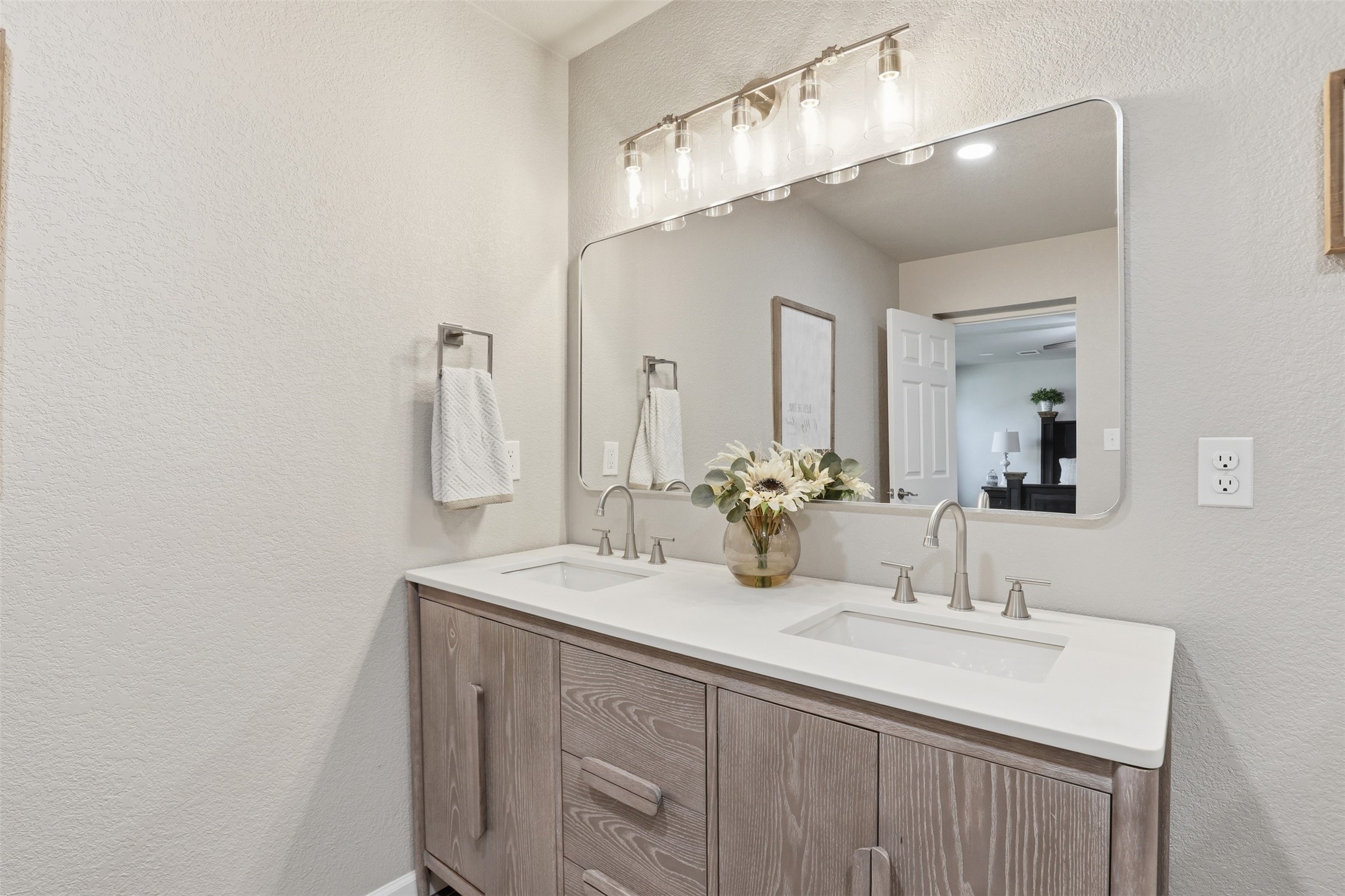 2808 Sky Harbour Drive Granbury TX 76049