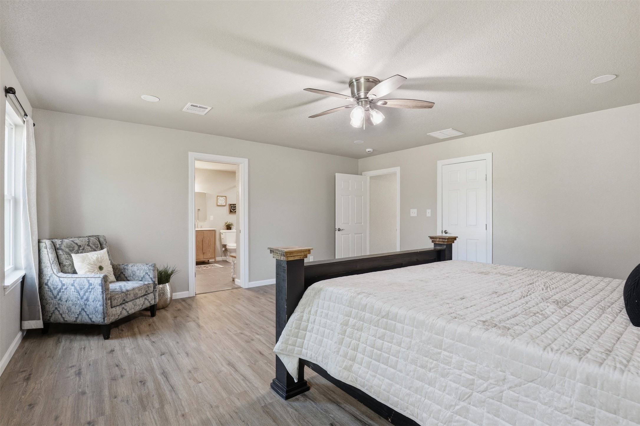 2808 Sky Harbour Drive Granbury TX 76049