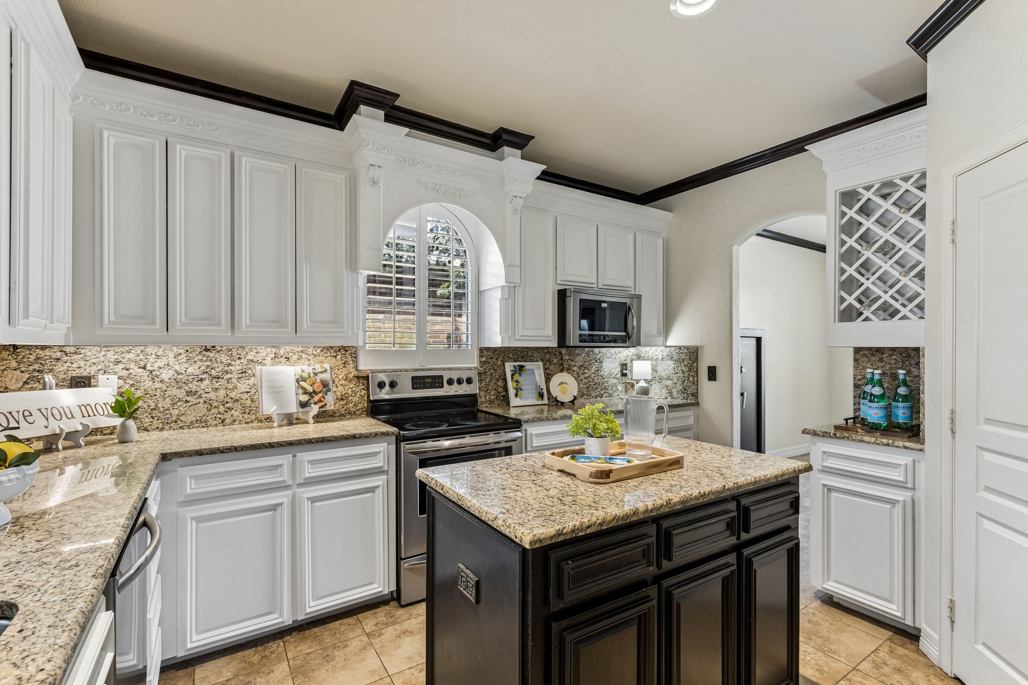 5540 La Bandera Trail Benbrook TX 76126