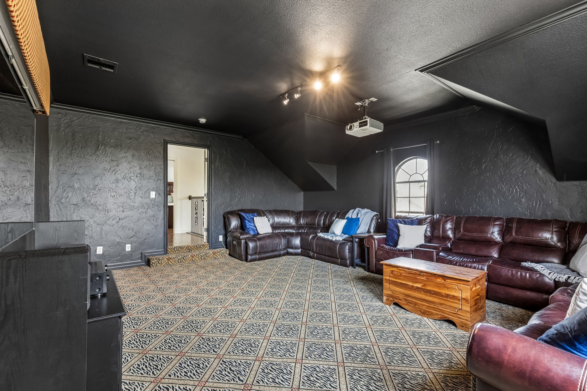 5540 La Bandera Trail Benbrook TX 76126