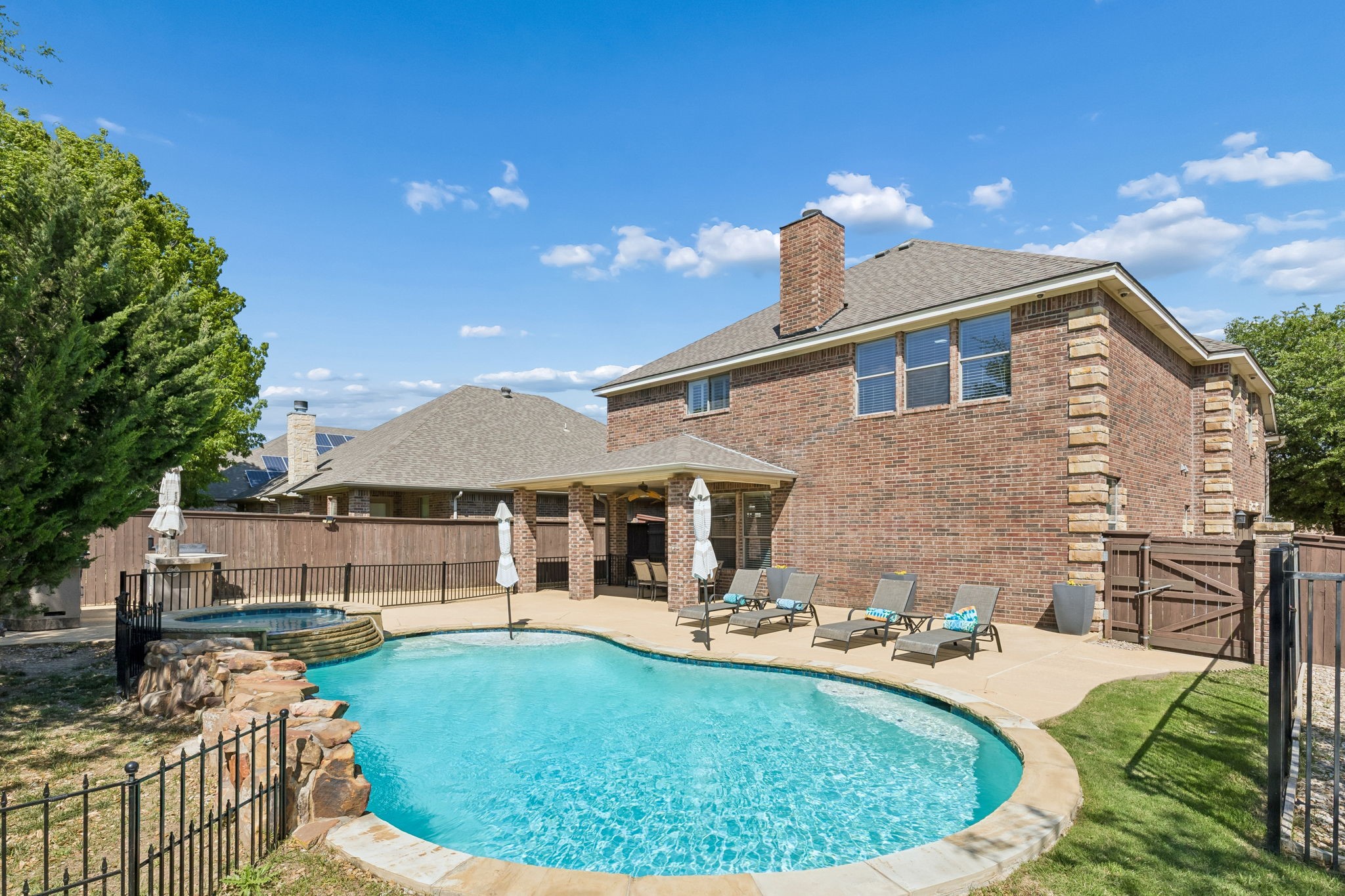 5540 La Bandera Trail Benbrook TX 76126