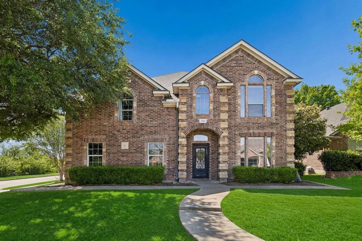 5540 La Bandera Trail Benbrook TX 76126