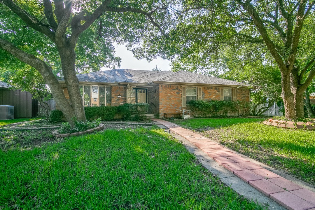 2302 Longridge Road Garland TX 75040