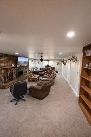 1206 Highway 81 N Bowie TX 76230