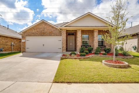 8105 Muddy Creek Drive Fort Worth TX 76131