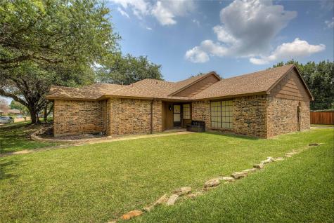 144 Kingsbridge Drive Garland TX 75040