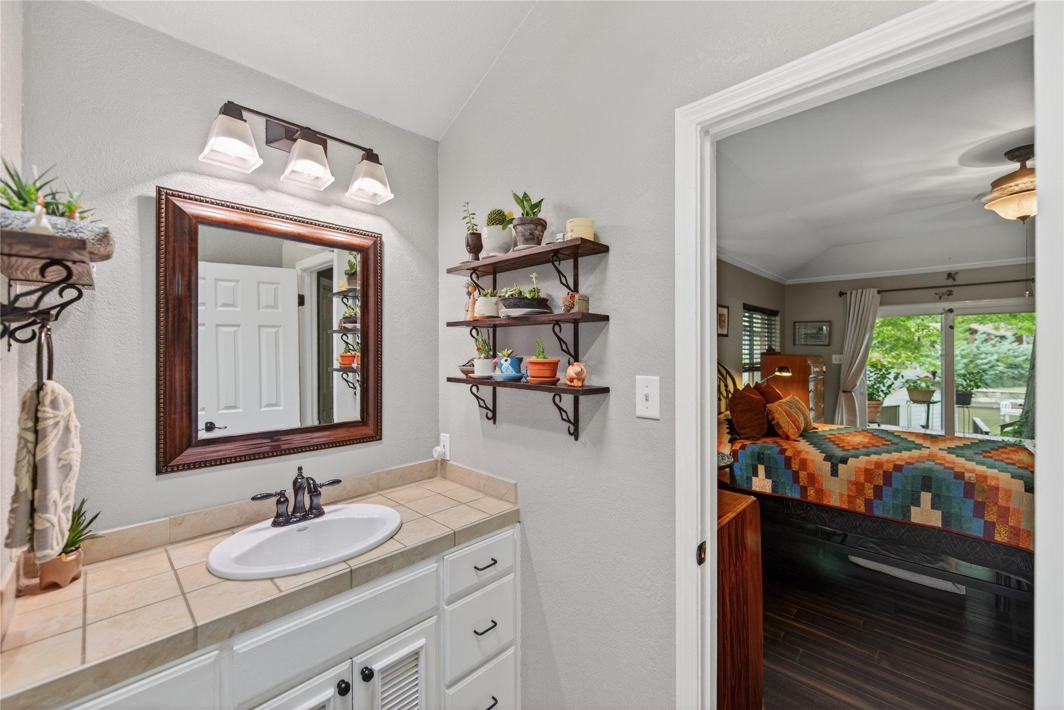 100 King Lance Court Scroggins TX 75480