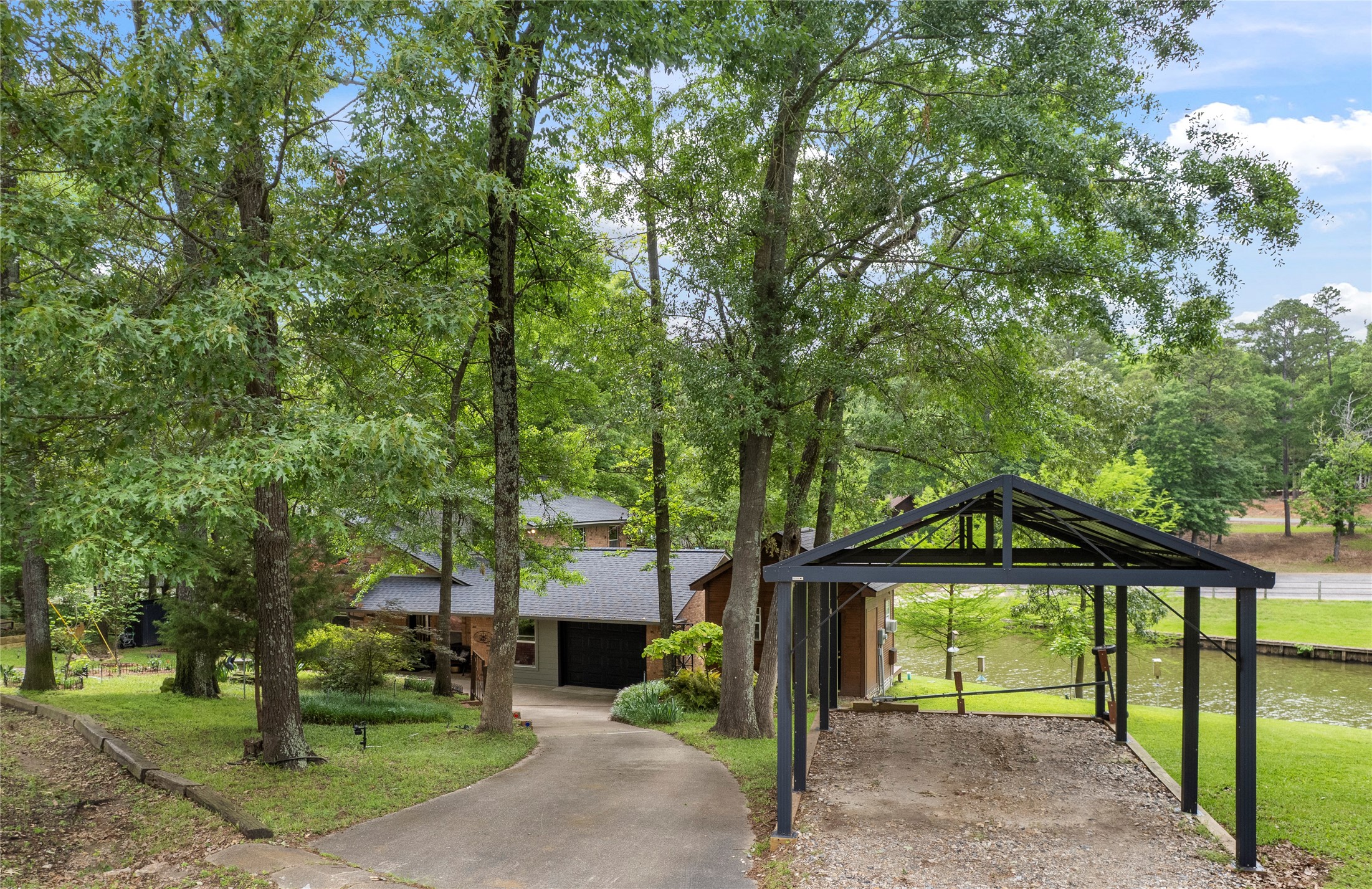 100 King Lance Court Scroggins TX 75480